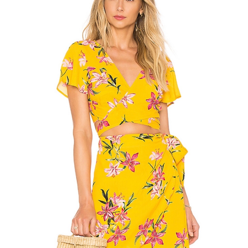 BEACH RIOT | Top + Skirt Yellow Pink Tulip Great for the pool